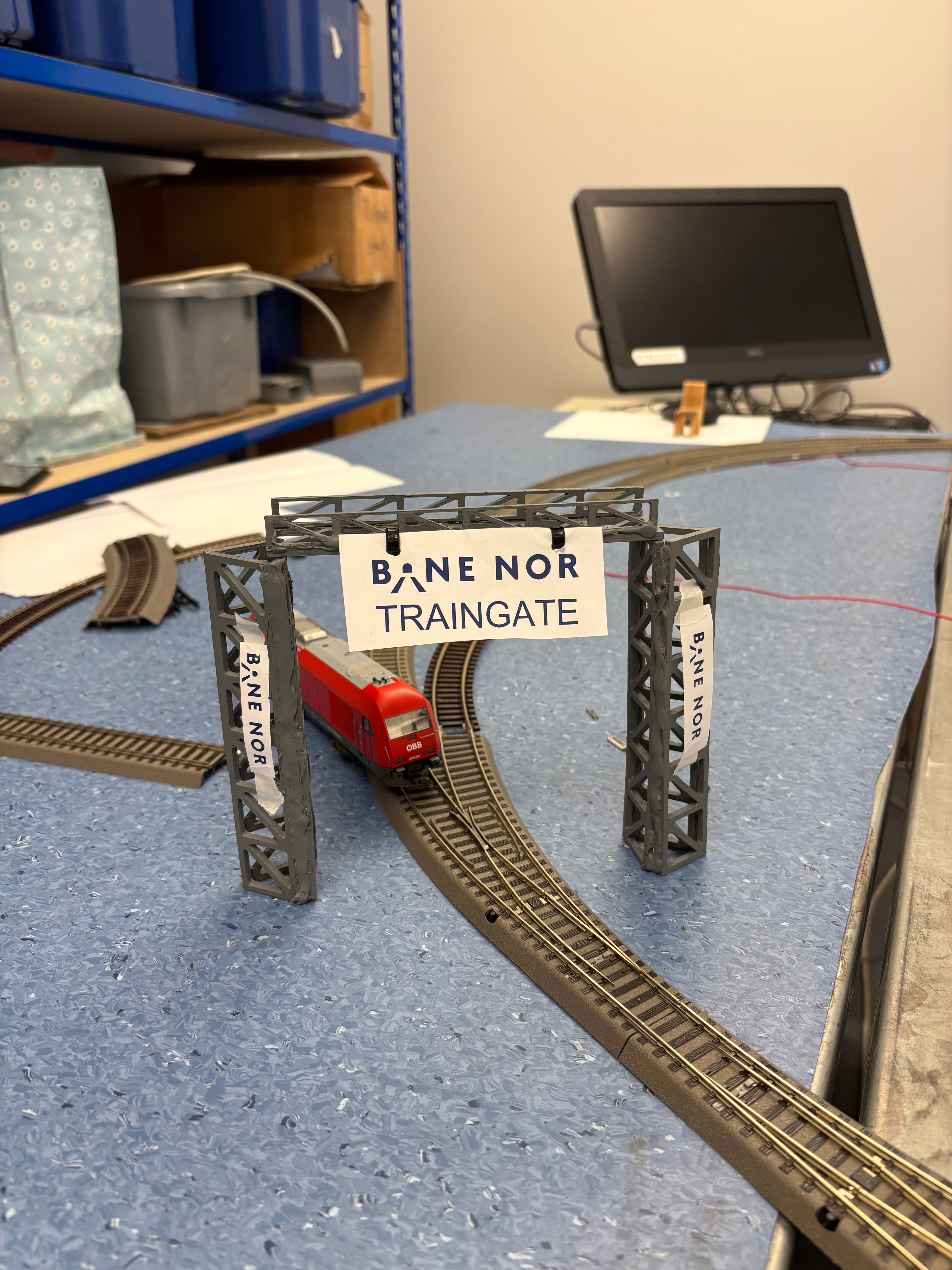 Traingate